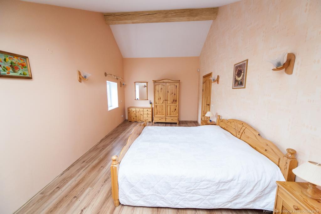 Apartamenti Alto & Ko Apartment ยูร์มาลา ห้อง รูปภาพ